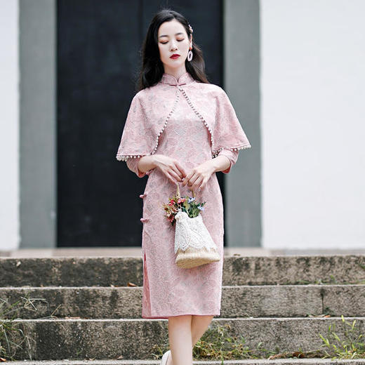 YM-84628日常国风，小披肩蕾丝改良旗袍两件套 商品图2