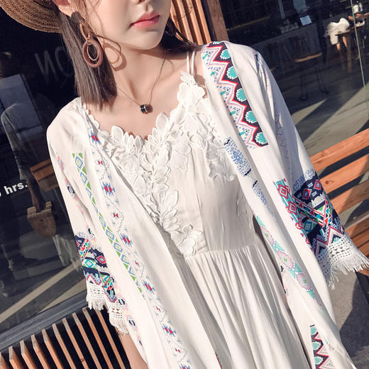 MLS-3273度假沙滩防晒衣印花披肩外套复古中长款流苏开衫 商品图3