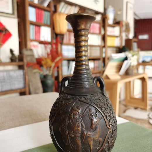 纯铜高浮雕工艺花瓶 商品图0