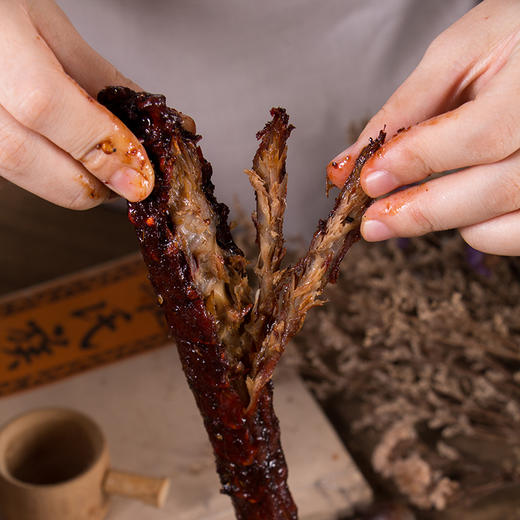 【买三送一】超美味20cm长鸭脖五根包邮 商品图3