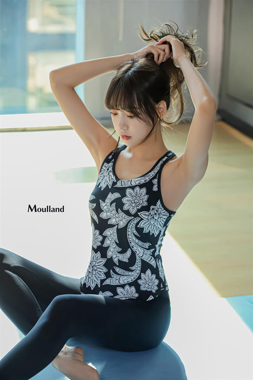 爆款好货  拼纱工字背上衣-黑•孔雀叶 商品图0