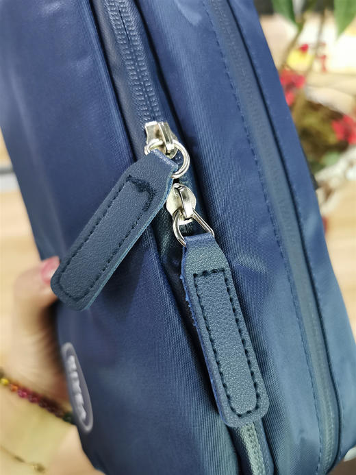正品Nivea/妮维雅 真尼龙防水、防静电旅游出行便携化妆包、洗漱包，买二送一 商品图4