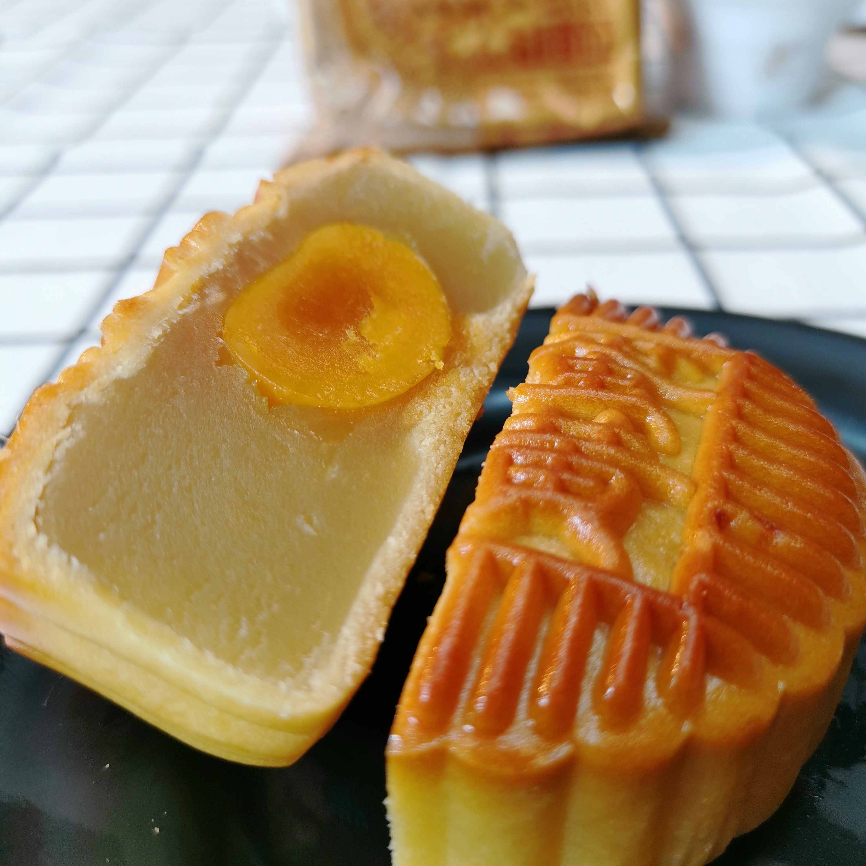 康福蛋黄莲蓉月饼100克/块8054