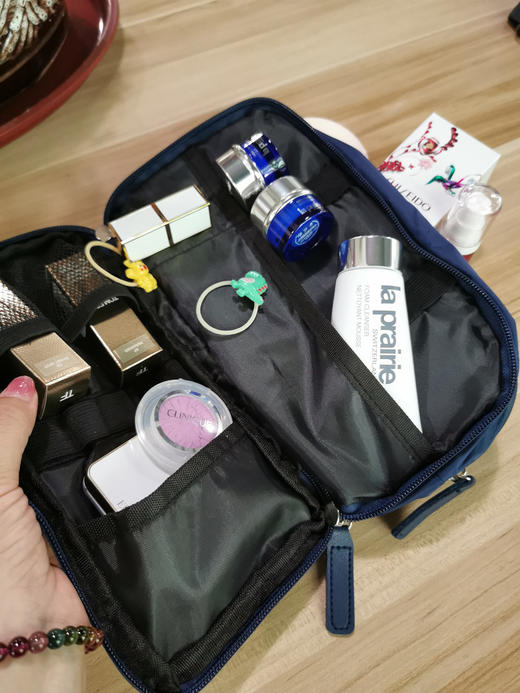 正品Nivea/妮维雅 真尼龙防水、防静电旅游出行便携化妆包、洗漱包，买二送一 商品图11