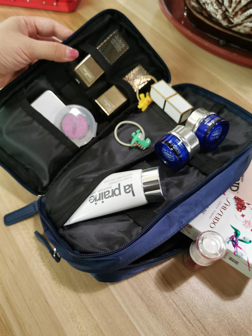 正品Nivea/妮维雅 真尼龙防水、防静电旅游出行便携化妆包、洗漱包，买二送一 商品图10