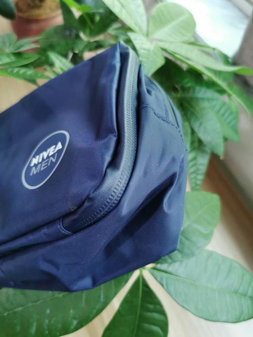 正品Nivea/妮维雅 真尼龙防水、防静电旅游出行便携化妆包、洗漱包，买二送一 商品图14