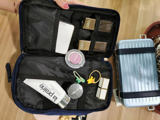 正品Nivea/妮维雅 真尼龙防水、防静电旅游出行便携化妆包、洗漱包，买二送一 商品图8