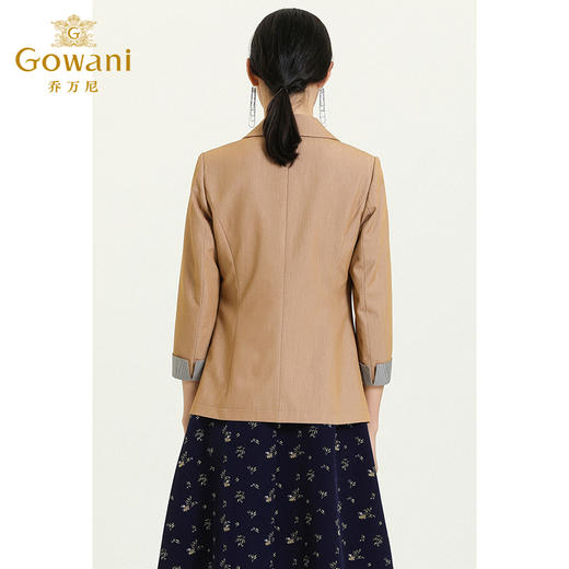 乔万尼新款经典款收腰短款风衣驼色拼接气质款职业装正装ES3B571 商品图3