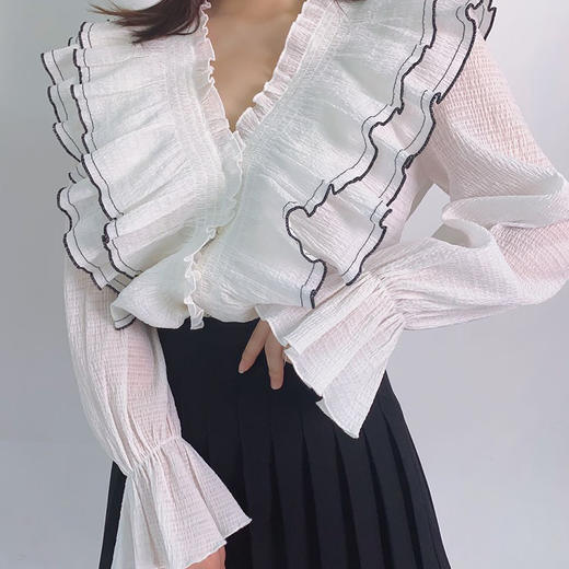 女装 撞色木耳边百褶上衣 清仓