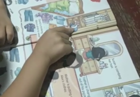 小鱼儿和妈妈互动