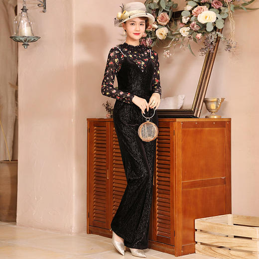 DLQ- A2678新款时尚蕾丝绣花长袖上衣丝绒长裤背带裤两件套WW 商品图0