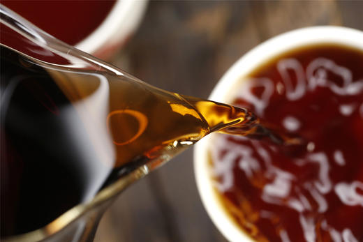 浓醇厚润  福海7588珍藏熟饼（2007） 商品图11