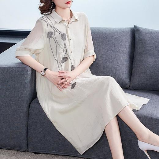 CYY-0023中年妈妈花朵刺绣韩版大码连衣裙 商品图0