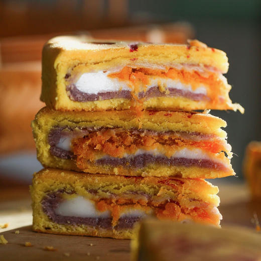 悦入百万大月饼，八层馅料， 低糖不油腻，发顺丰陆运 商品图0