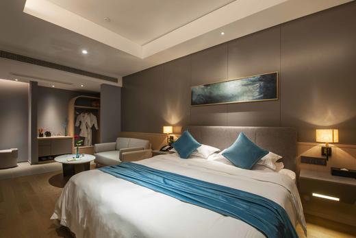 ★周末不加价★￥699起/2间夜！入住【温州德信君亭酒店】享四季大床房+早餐，周中入住还享动车站接送服务~ 感受心向往之的江南山水，寻找尘世间的宁静！有效期至2025年12月31日 商品图5