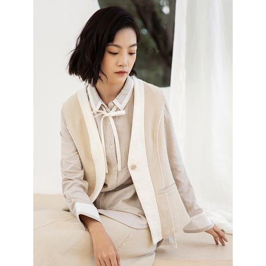 famecoco范可儿马夹背心女气质外搭无袖修身外套F205CA001 商品图3