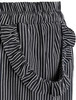 TYNVIE 花边袋口蕾丝拼接短裤 - 黑白细条纹 商品缩略图3