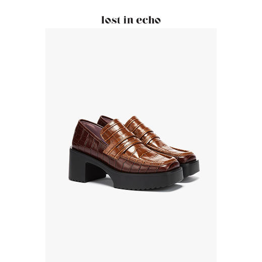 【微瑕疵不退不换】lost in echo设计师原创 方头牛皮鳄鱼纹厚底单鞋 商品图1