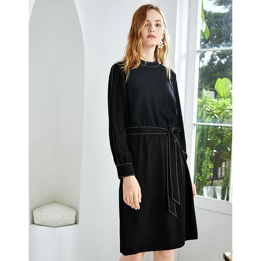 EITIE爱特爱秋季新款通勤时尚宽松显瘦气质百搭收腰连衣裙女6007710 商品图3