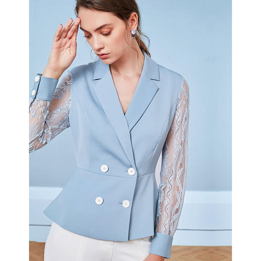 EITIE爱特爱秋季新款洋气镂空蕾丝拼接双排扣收腰西装外套女C2003510 商品图2