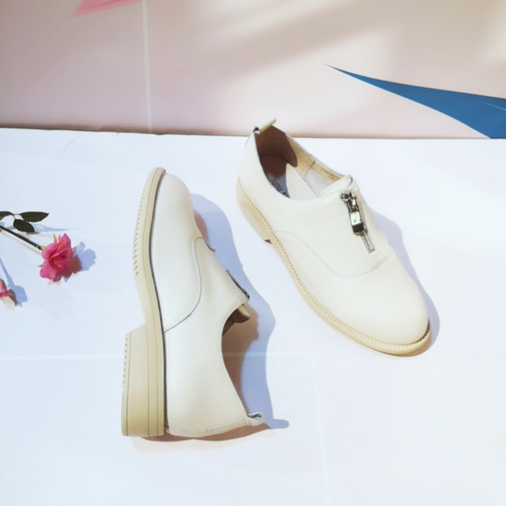 西村名物(iuiu second)前拉链方跟百搭女鞋33841