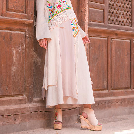 飞云之下刺绣大摆半身裙 / 少量现货 商品图1