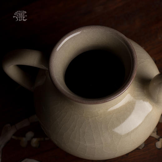 问鼎哥窑传世款嘉容公杯 商品图2