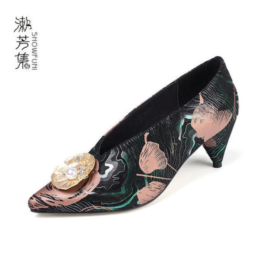 XY-D58-7新款民族风印花尖头粗跟金色花朵真皮大码单鞋 商品图4