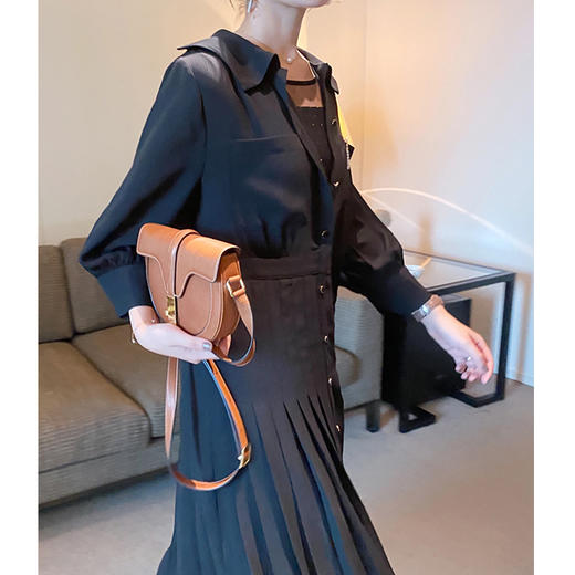 "走路带风女杀手" 细节设计感 剪裁时髦雪纺风衣连衣裙 商品图3