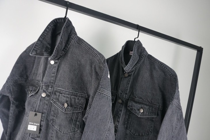 palm angels 棕榈天使 pa深色基础字母logo印花牛仔外套夹克 ins超火