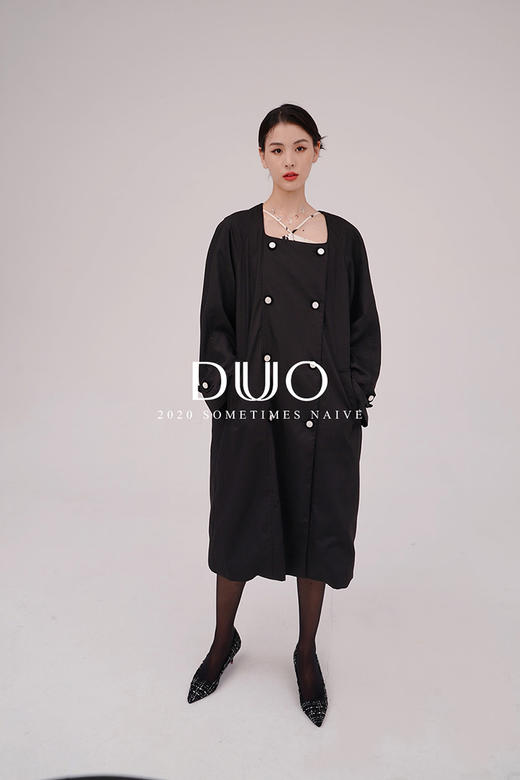 黑标系列60年代复古低胸风衣背后拼接美妙网纱 商品图3