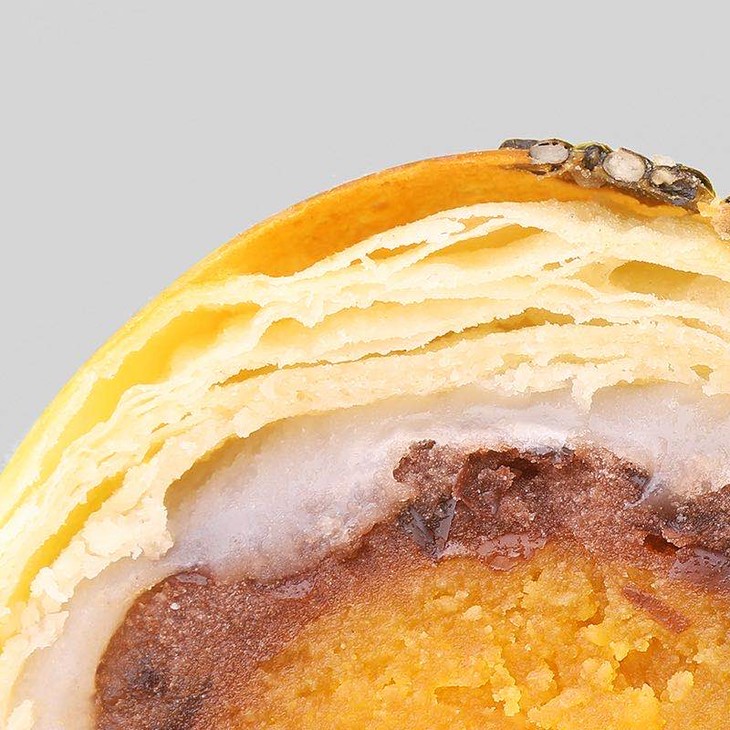 周二秒杀花园饼屋蛋黄酥中秋礼盒口感细腻香甜美味