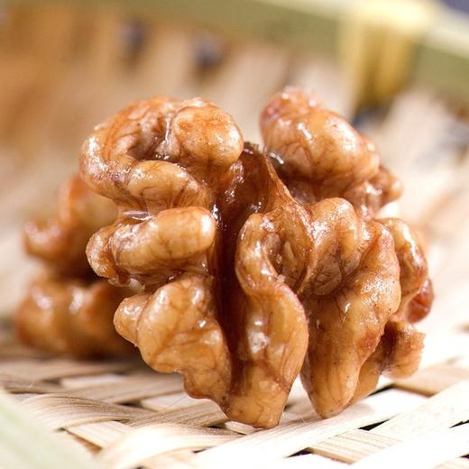 精选琥珀桃仁新鲜纸皮核桃肉坚果零食孕妇零食 商品图3