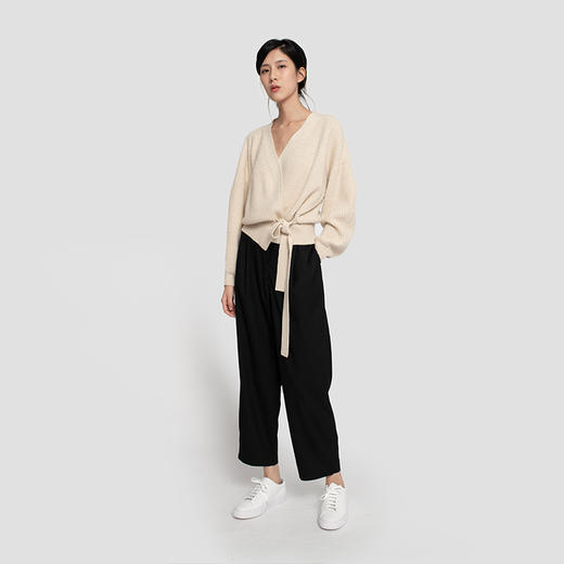 2020设计款女士无染色羊绒加厚打花系带廓形开衫 商品图4