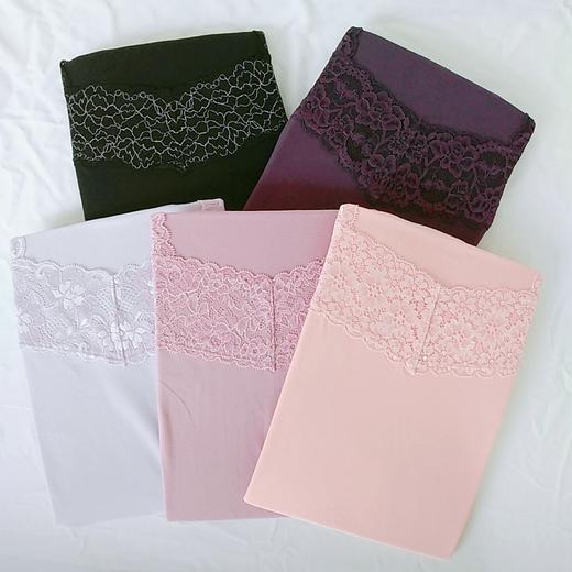 T023B女生蕾丝一字领套装 商品图3