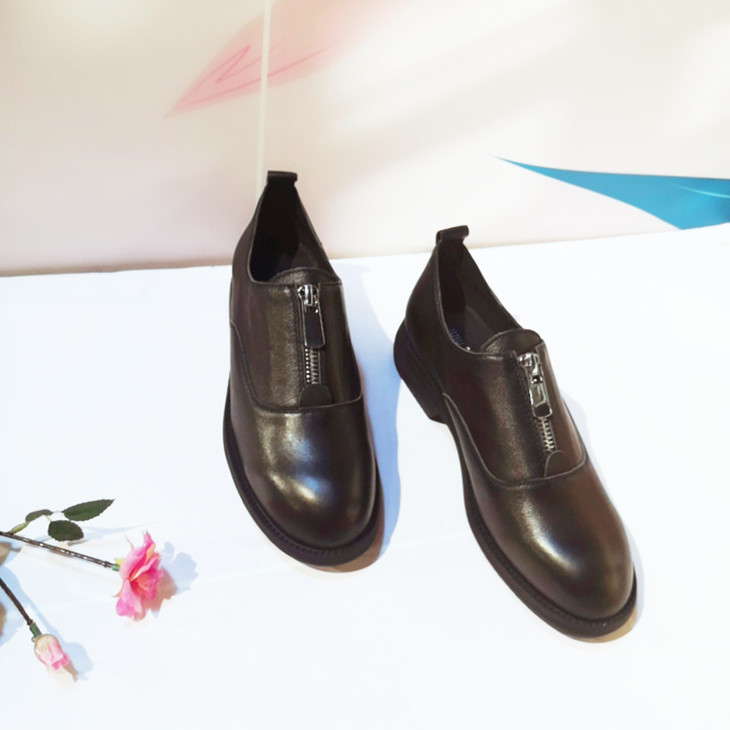 西村名物(iuiu second)前拉链方跟百搭女鞋33841