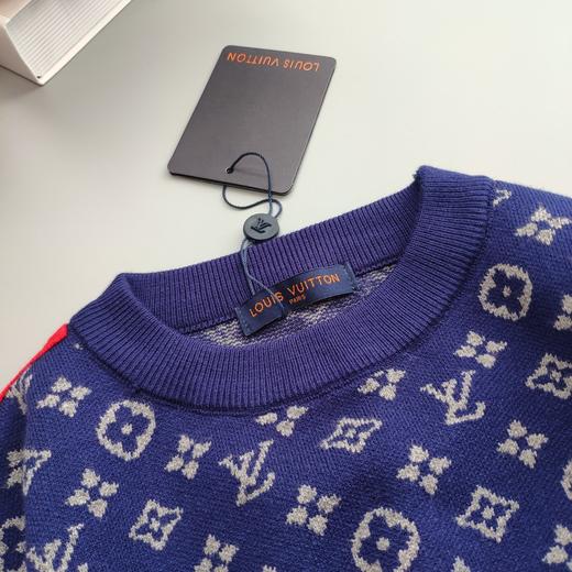 点此购买lv女款满印提花针织衫莲155866