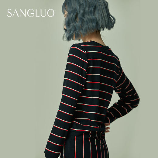 条纹针织睡衣套装SANGLUO桑罗镂空运动时尚条纹上衣女性感包臀裙 商品图3