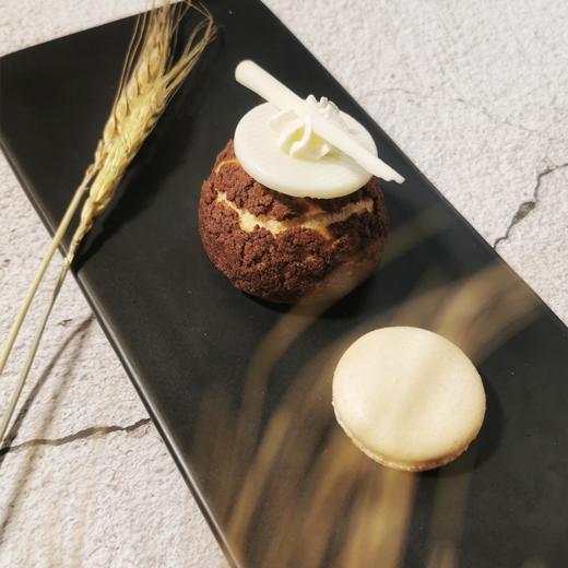 【甜久荟 领馆茶歇】领馆茶歇 甄选优质食材 水果挞慕斯泡芙玛德琳松饼三文鱼等8种品质点心 45份起订 外环免费配送上门 专业人员现场服务 商品图0