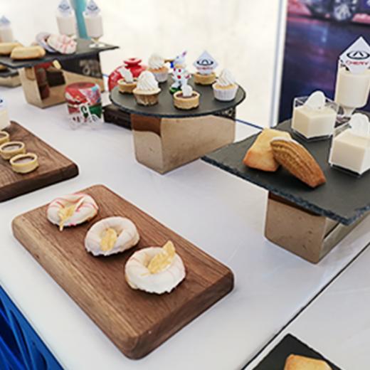 【甜久荟】西式轻松茶歇 午后下午茶享受悠然时光 满足不同味蕾的喜好 8种点心送水果茶 适合30-40人享用 含配送上门 摆台道具和现场服务 仅限上海含郊区 商品图2