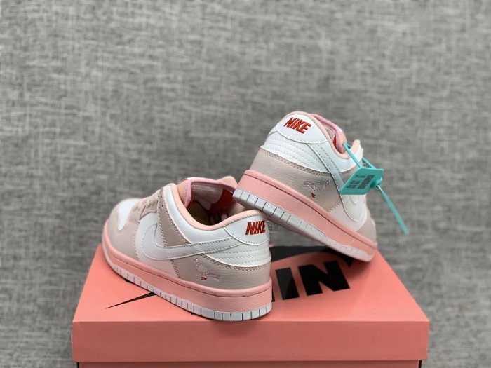 2657c#67限量款刺绣粉鸽子n家扣篮系列 z00m dunk 粉鸽子 樱花粉