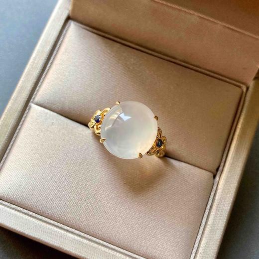 冰种翡翠鸽子蛋戒指18k黄金蓝宝石镶嵌 商品图5