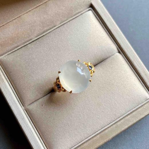 冰种翡翠鸽子蛋戒指18k黄金蓝宝石镶嵌 商品图2