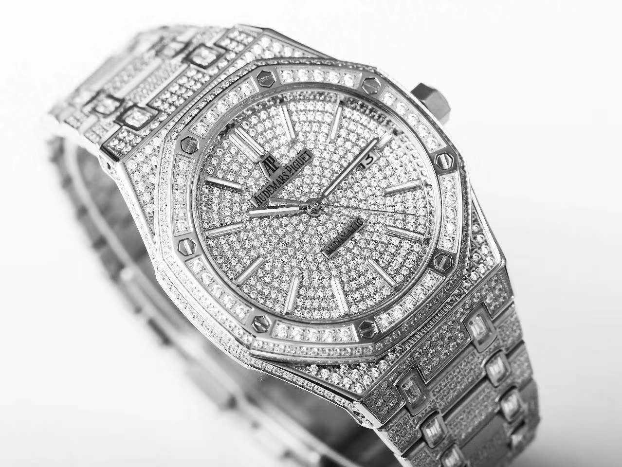 tz爱彼皇家橡树系列15452男装满天星钻表手工镶嵌1000多颗莫桑钻搭载