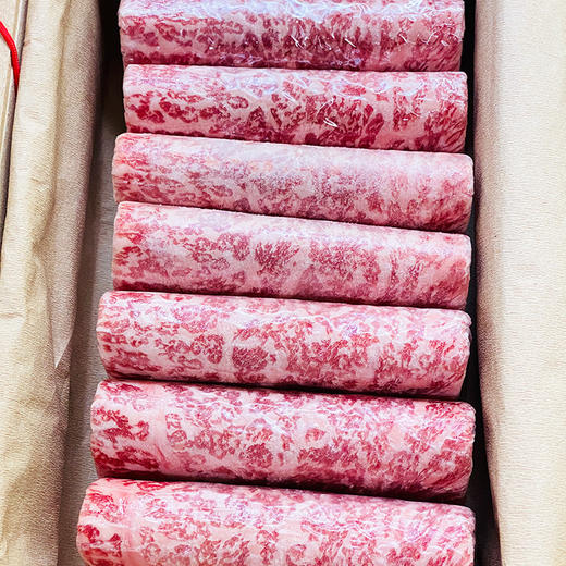澳洲黑毛和牛霜降精修特级雪花火锅卷  |  大花卷，整齐排列在枫木盒子里，分明是件艺术品！ 商品图5