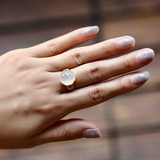 冰种翡翠鸽子蛋戒指18k黄金蓝宝石镶嵌 商品图8