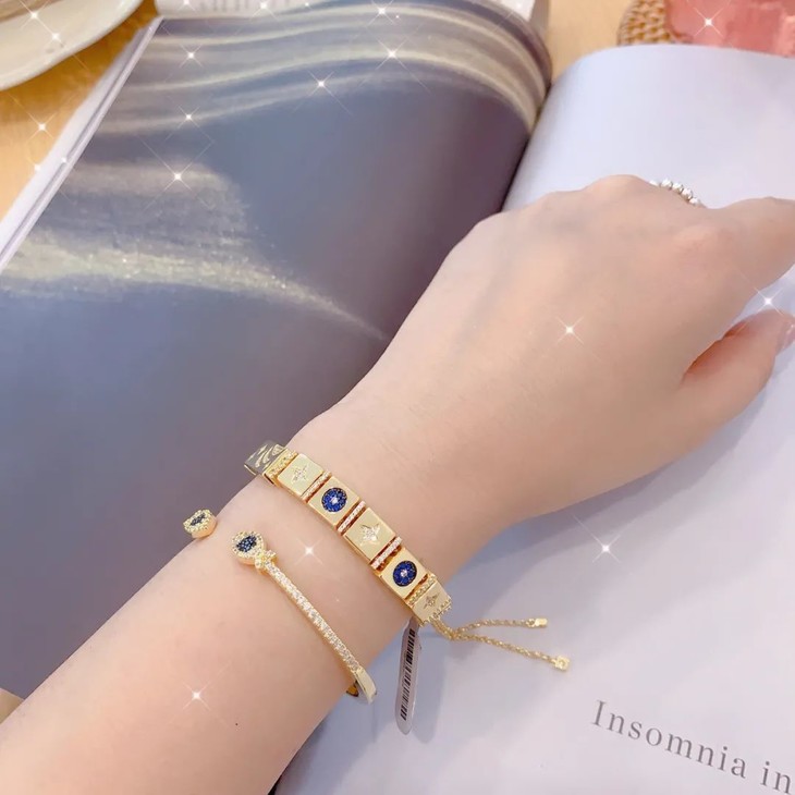 珠宝团!正品apm monaco 2020最新双鱼手镯 925纯银