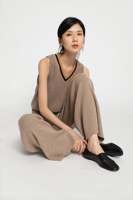 2020经典款女士无染色羊绒螺纹直筒裤 商品图0