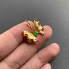 高冰种阳绿翡翠蛋面设计师款蝴蝶胸针18k黄金镶嵌 商品缩略图8