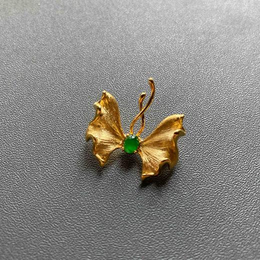 高冰种阳绿翡翠蛋面设计师款蝴蝶胸针18k黄金镶嵌